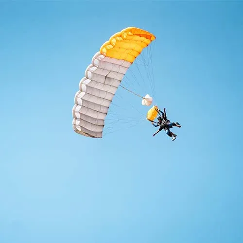 torquay_0006_Torquay-Skydivers-43